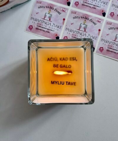 Alternative view of SKAIDRI- Paslaptinga Žvakė 300ml-medinė dagtis- su jūsų norimu tekstu viduje
